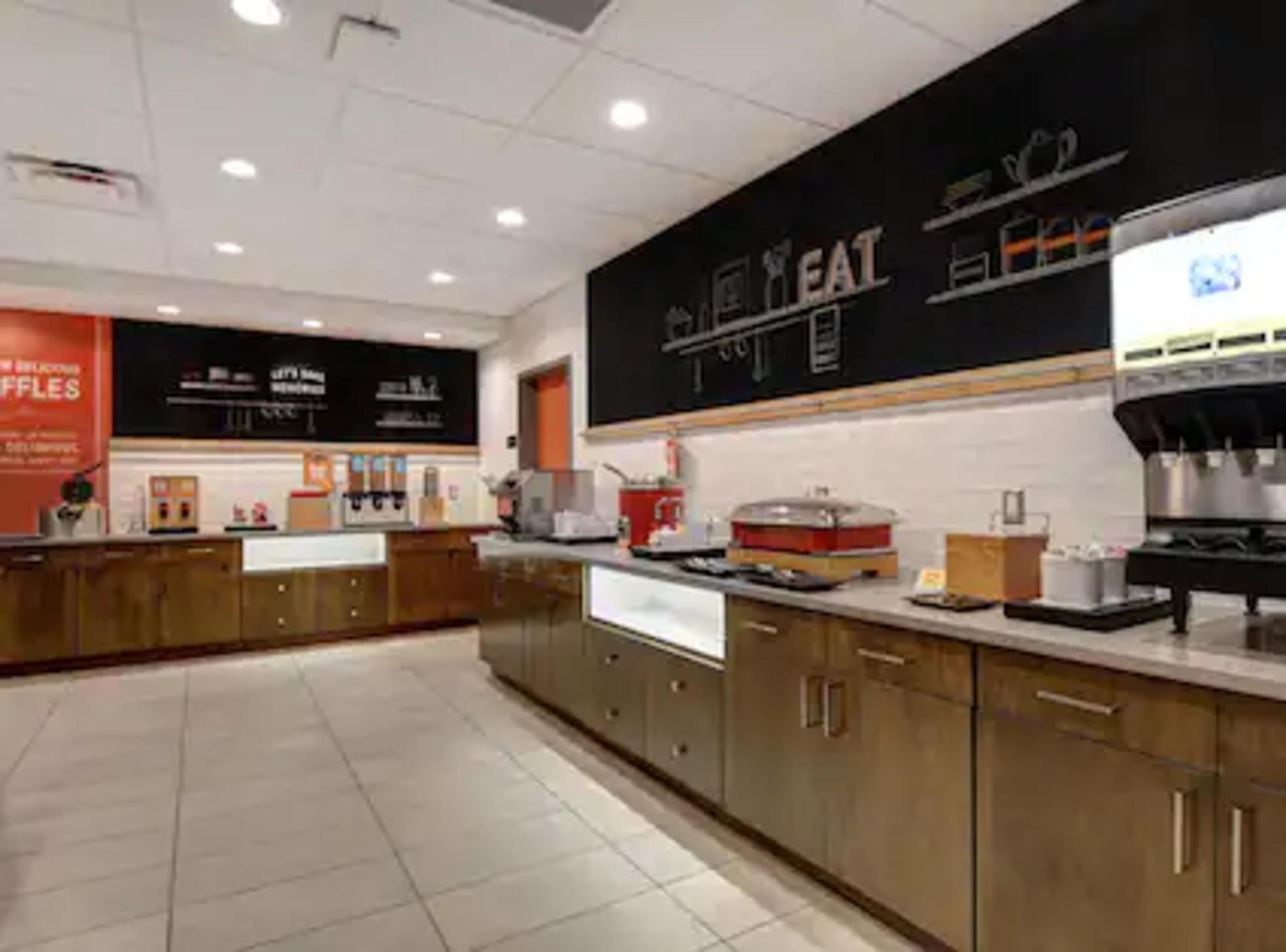 哥伦布温彻斯特运河欢朋套房酒店 Canal Winchester 外观 照片